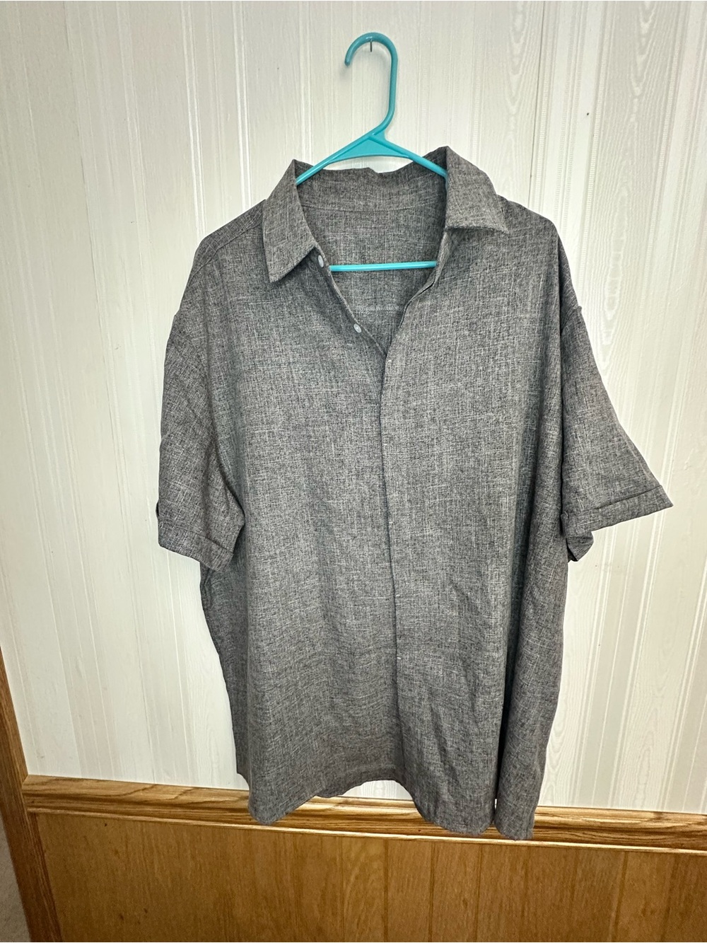 Source Unknown Gray Short Sleeve Casual Button-Down Shirt